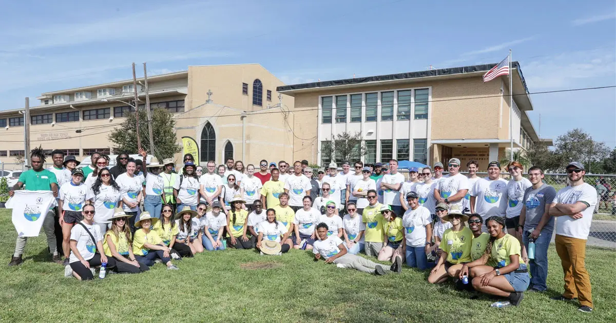Image of people at 2024 WEF Community Service Project