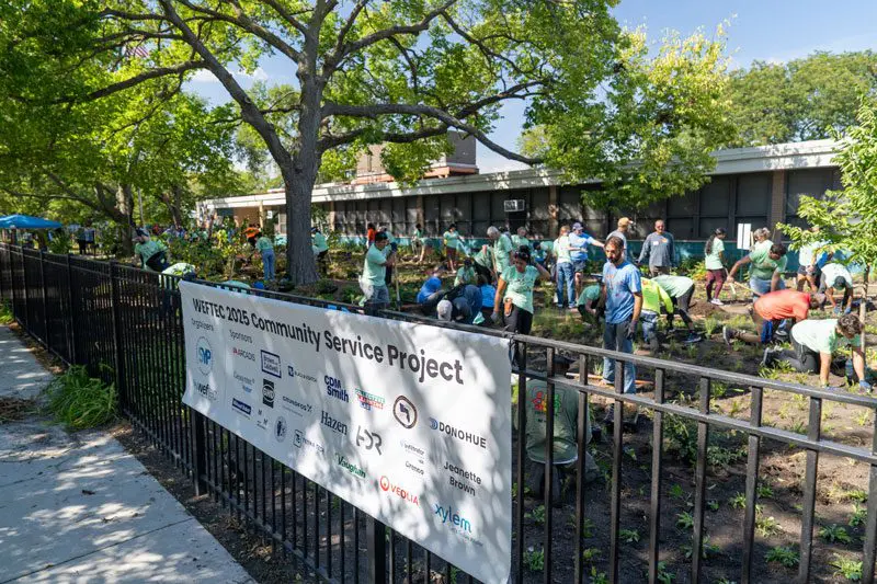 A photo of Students and Young Professionals Community (SYPC) at the WEF Community Service Project