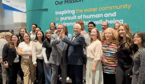 WEF Community Hub, an image of a happy crowd